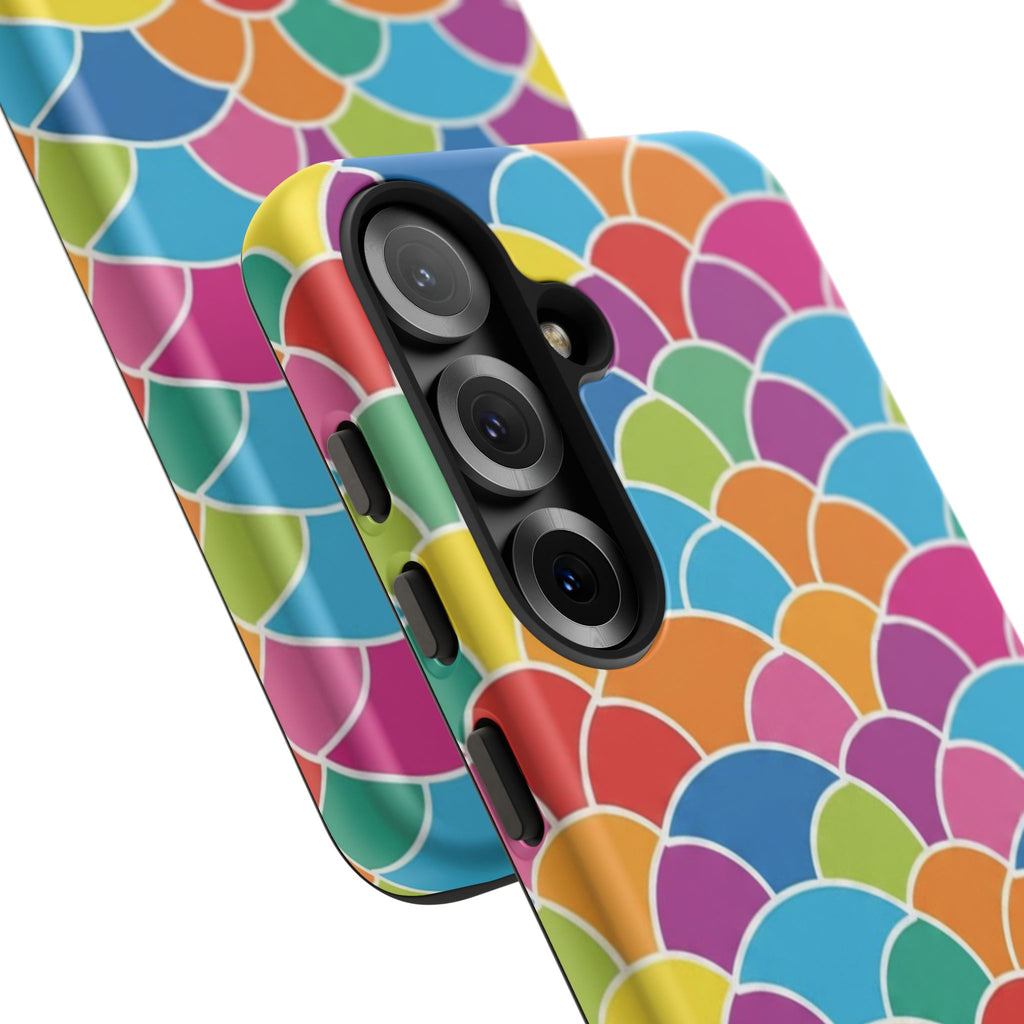 Colorful Scallop Pattern Phone Case Vibrant Protective Mermaid Scales Cover Eye-Catching Abstract Design for Samsung iPhone Pixel Models