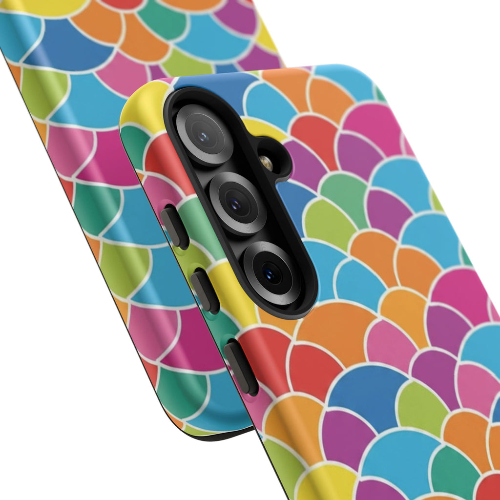 Colorful Scallop Pattern Phone Case Vibrant Protective Mermaid Scales Cover Eye-Catching Abstract Design for Samsung iPhone Pixel Models