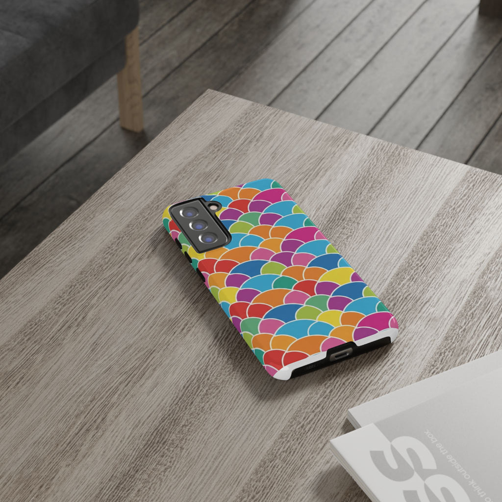 Colorful Scallop Pattern Phone Case Vibrant Protective Mermaid Scales Cover Eye-Catching Abstract Design for Samsung iPhone Pixel Models