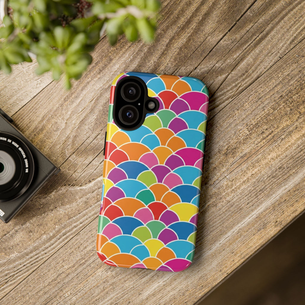 Colorful Scallop Pattern Phone Case Vibrant Protective Mermaid Scales Cover Eye-Catching Abstract Design for Samsung iPhone Pixel Models