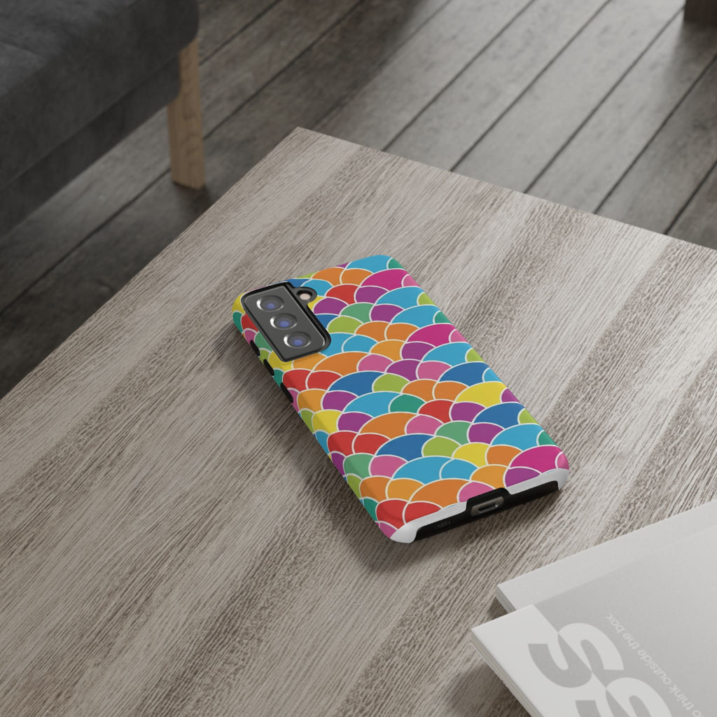 Colorful Scallop Pattern Phone Case Vibrant Protective Mermaid Scales Cover Eye-Catching Abstract Design for Samsung iPhone Pixel Models